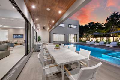 Alfresco Dining
