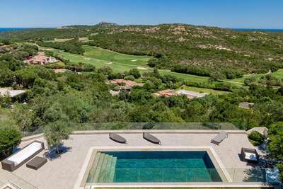 Close to Golf Course