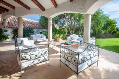 Outdoor Lounge Area