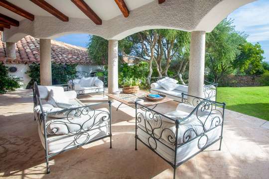 Outdoor Lounge Area