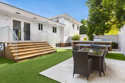 Alfresco Dining