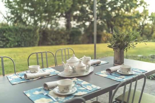 Alfresco Dining