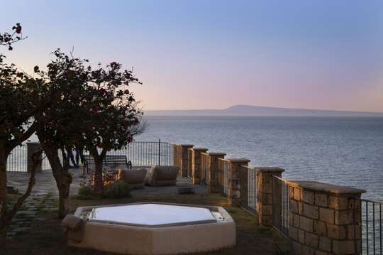 Jacuzzi