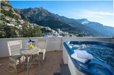 Jacuzzi