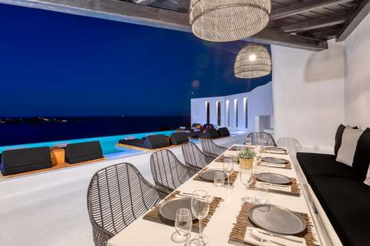 Alfresco Dining