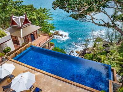 Infinity Pool