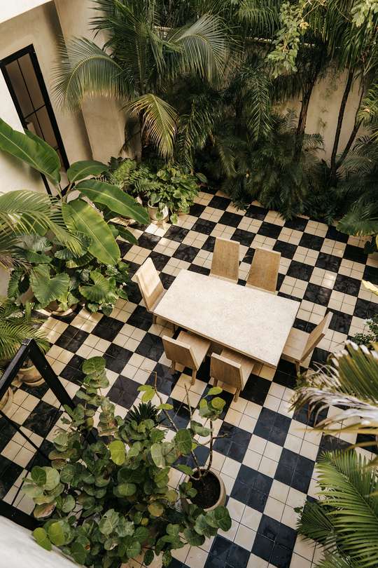 Alfresco Dining