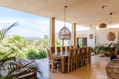 Covered Outdoor Dining