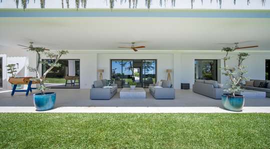 Outdoor Lounge Areas