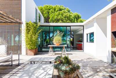 Unique Architecture