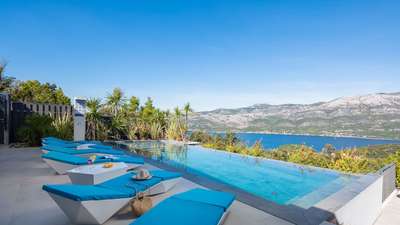 Infinity Pool