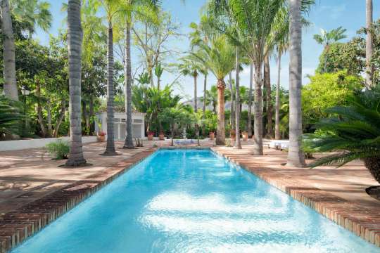 2 Swimming Pools