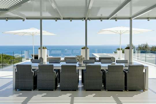 Alfresco Dining