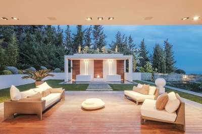 Outdoor Lounge Area