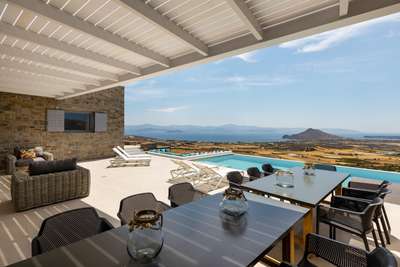 Covered Outdoor Dining