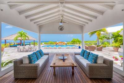 Outdoor Lounge Areas