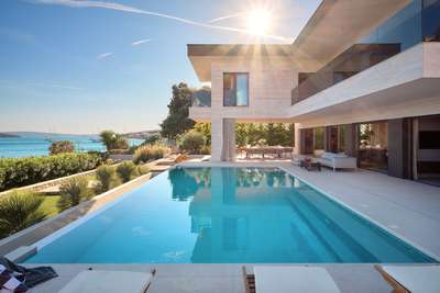 Heated Saltwater Pool