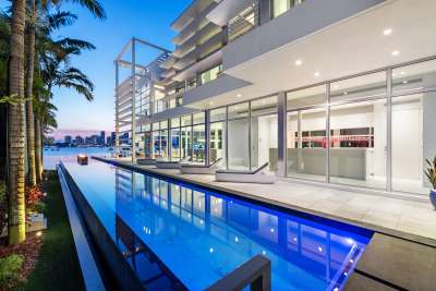 Heated Infinity Pool