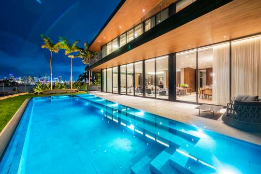 Large Outdoor Swimming Pool