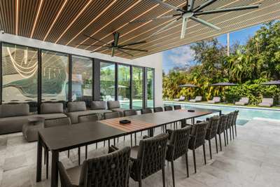 Alfresco Dining