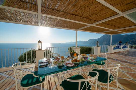Alfresco Dining