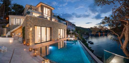 Infinity Pool