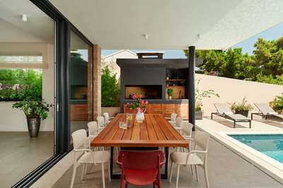 Alfresco Dining