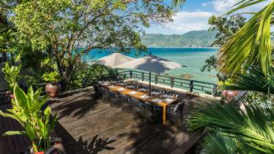 Alfresco Dining