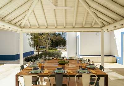 Alfresco Dining