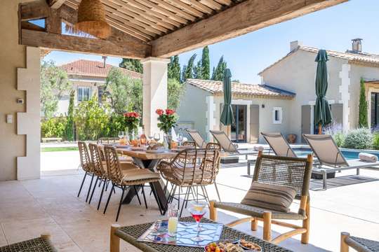 Alfresco Dining