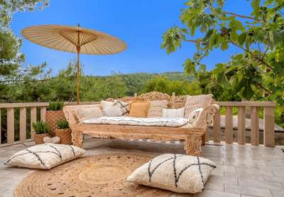 Outdoor Lounge Area