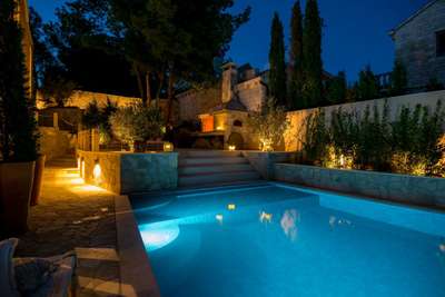 Private Pool