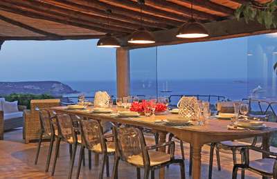 Alfresco Dining