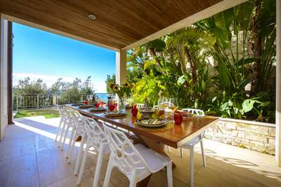 Alfresco Dining