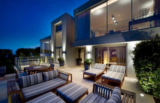 Outdoor Lounge Areas
