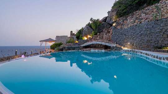 Infinity Pool
