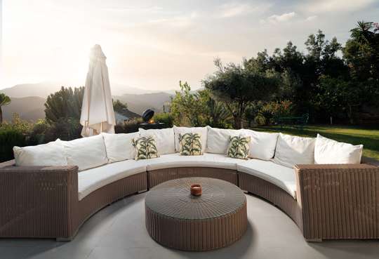 Outdoor Lounge Areas