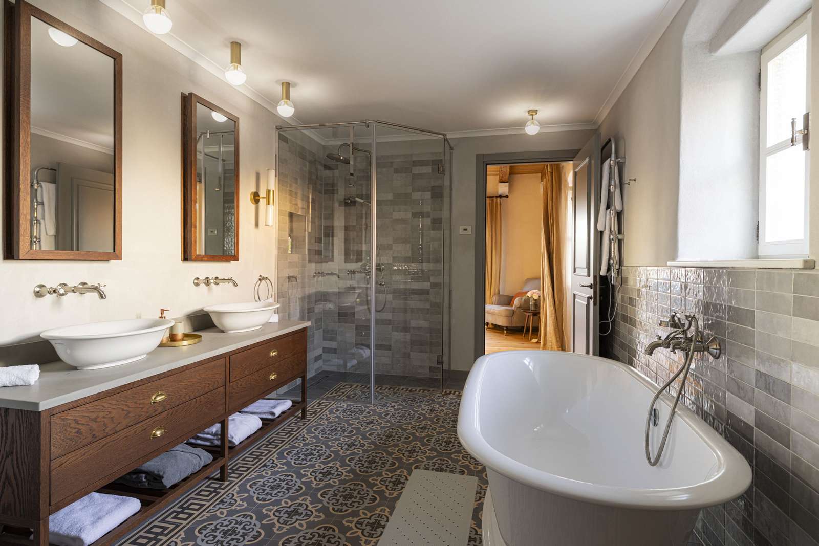Property image 40