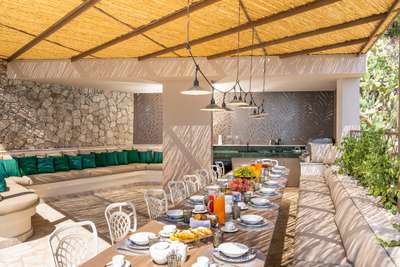 Outdoor Lounge Areas