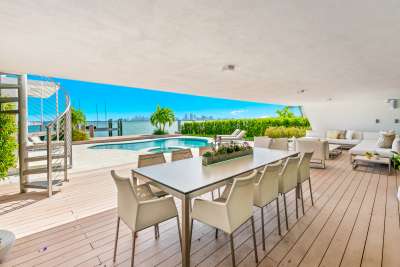 Alfresco Dining