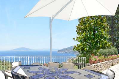 Alfresco Dining
