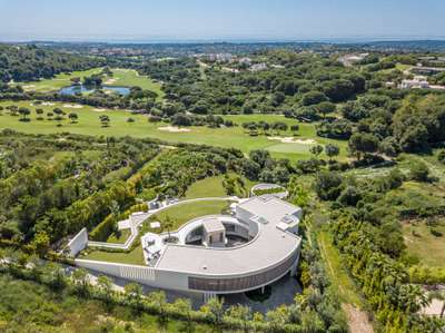 Close to Golf Course