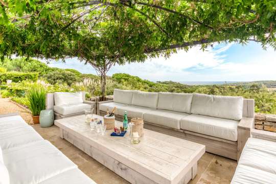 Outdoor Lounge Areas