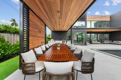 Alfresco Dining