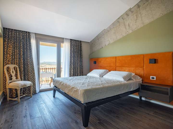 Bedroom 3 - Queen bedroom