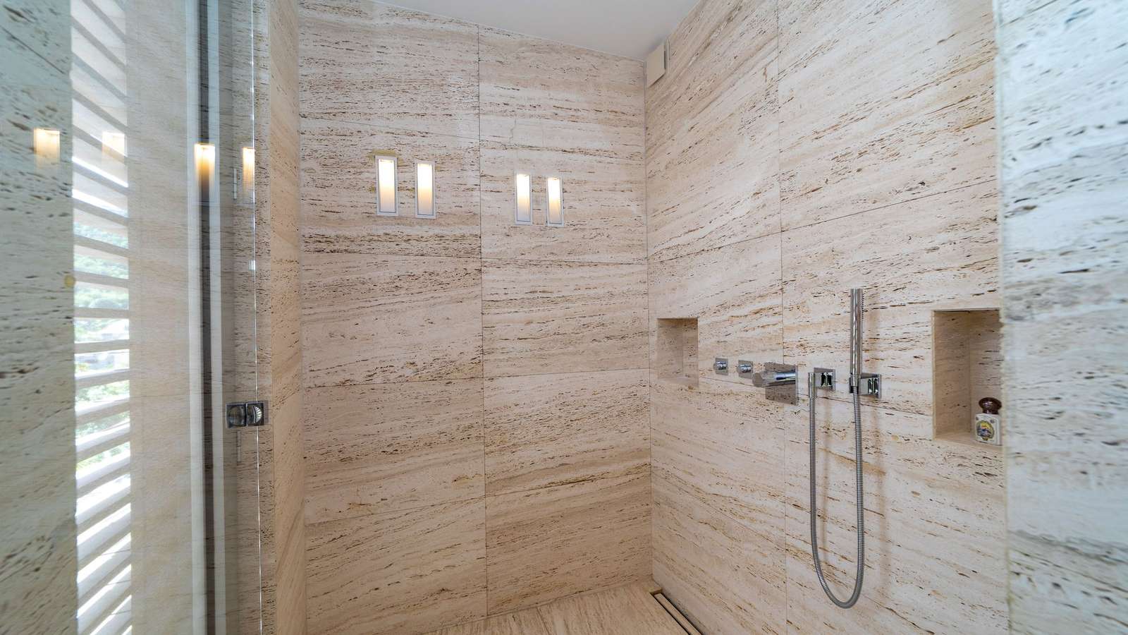 Property image 80