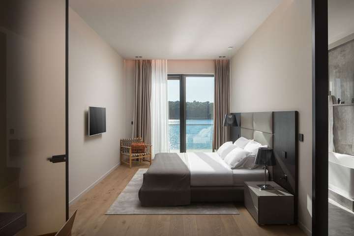 Bedroom 1 - Master Suite