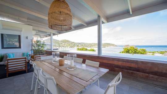 Alfresco Dining